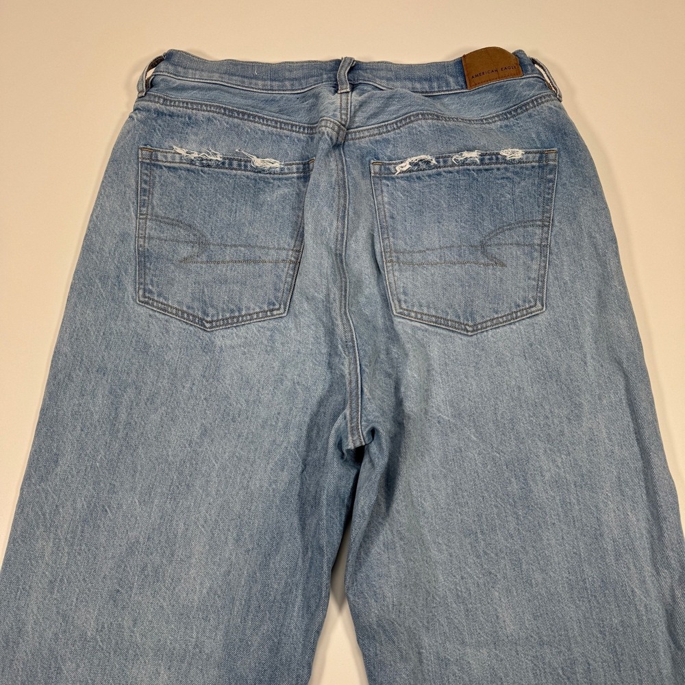 American Eagle Baggy Jeans Womens US 10R 28x30 Light Wash Blue Distressed Denim - Picture 9 of 16